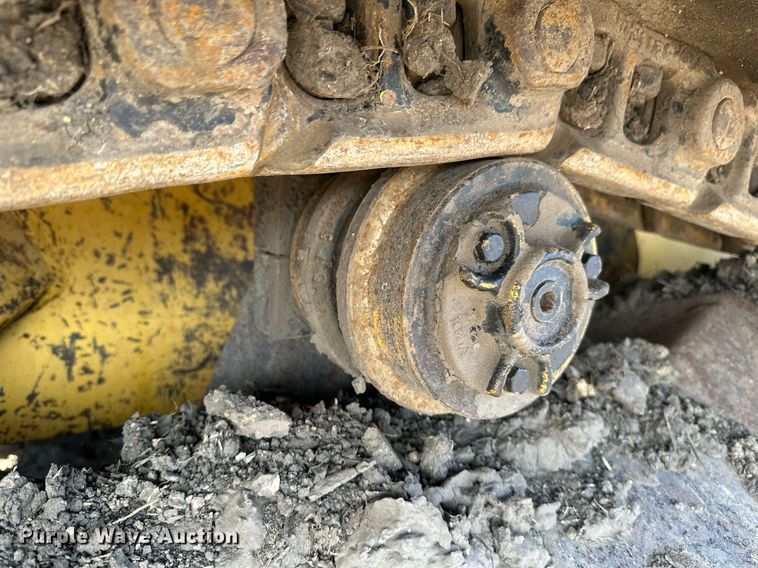 image for item EN3015 1999 Vermeer  P125 Renegade vibratory cable plow