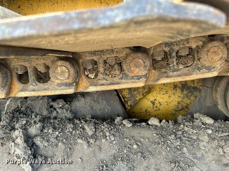 image for item EN3015 1999 Vermeer  P125 Renegade vibratory cable plow