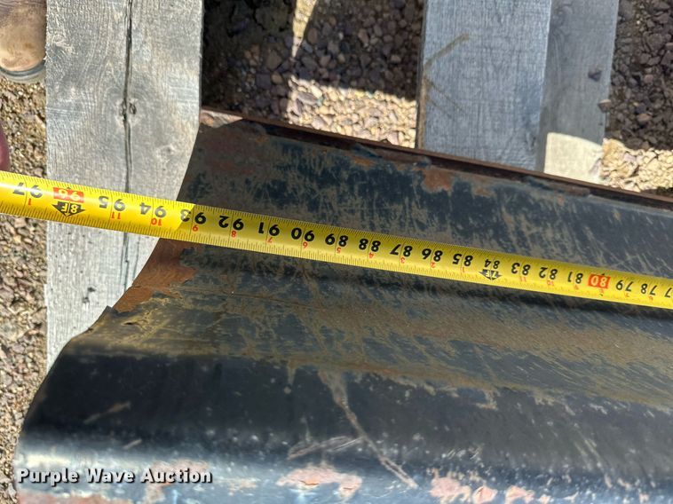 image for item EN3015 1999 Vermeer  P125 Renegade vibratory cable plow