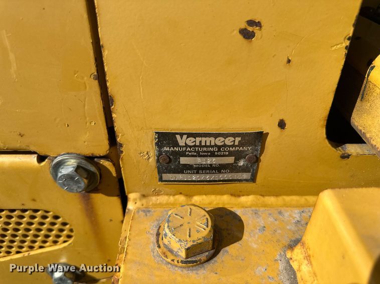 image for item EN3015 1999 Vermeer  P125 Renegade vibratory cable plow