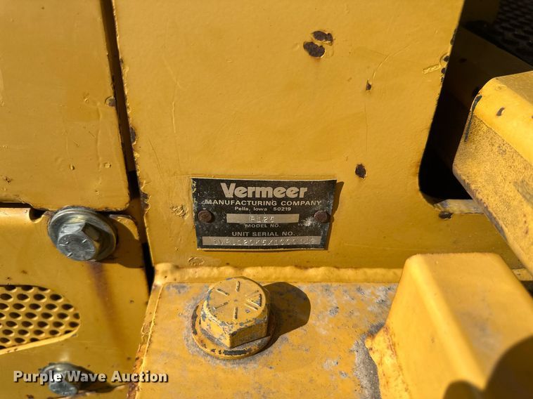 image for item EN3015 1999 Vermeer  P125 Renegade vibratory cable plow