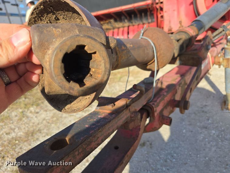 image for item EN3558 Massey Ferguson 124 small square baler