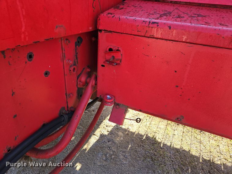 image for item EN3558 Massey Ferguson 124 small square baler