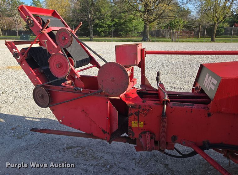 image for item EN3558 Massey Ferguson 124 small square baler