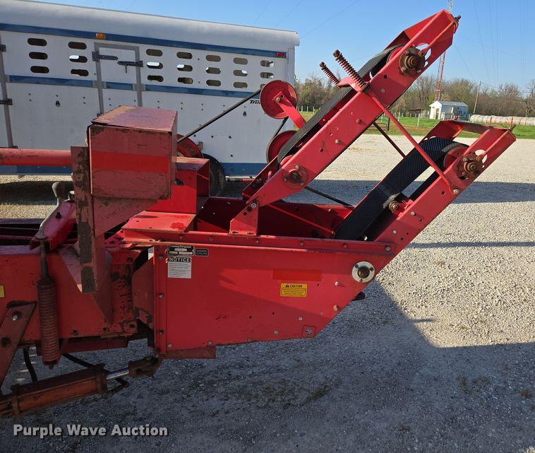 image for item EN3558 Massey Ferguson 124 small square baler