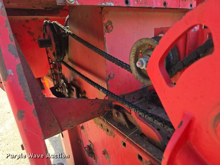 image for item EN3558 Massey Ferguson 124 small square baler