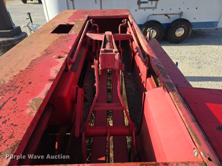 image for item EN3558 Massey Ferguson 124 small square baler