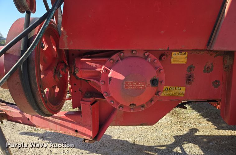 image for item EN3558 Massey Ferguson 124 small square baler