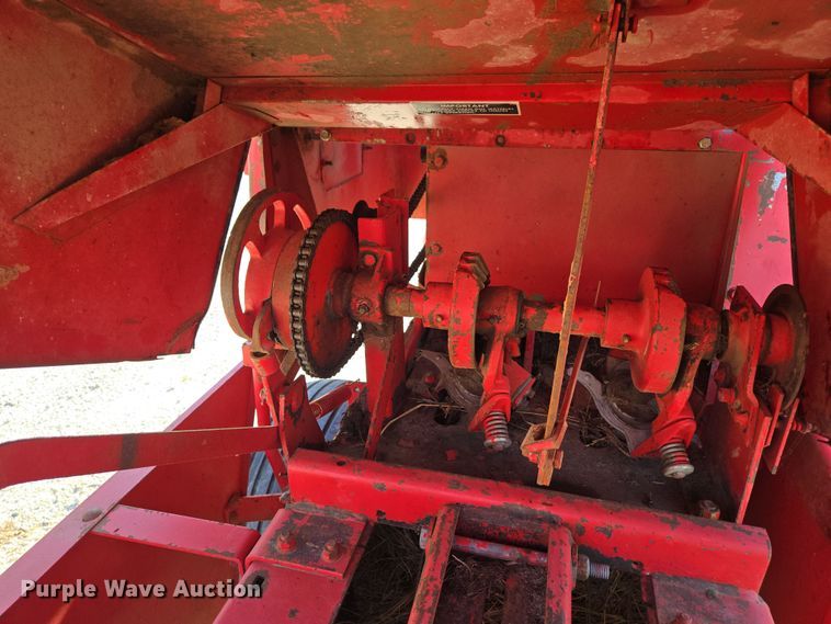 image for item EN3558 Massey Ferguson 124 small square baler