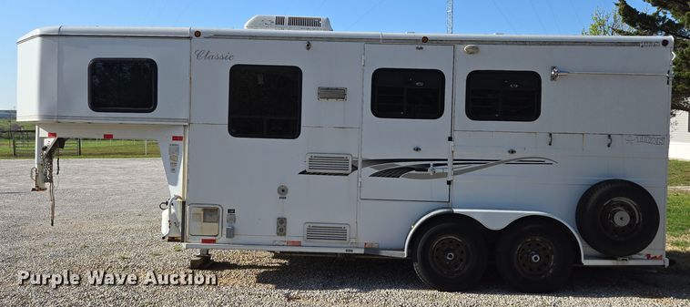image for item EN3559 2001 Titan Trailer Mfg. Inc. horse trailer