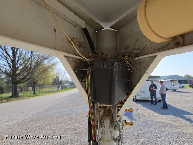 image for item EN3559 2001 Titan Trailer Mfg. Inc. horse trailer