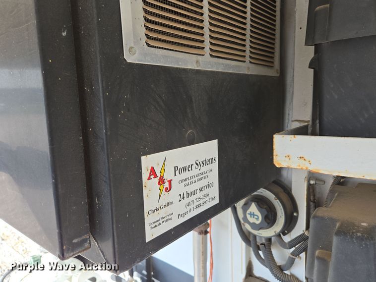 image for item EN3559 2001 Titan Trailer Mfg. Inc. horse trailer