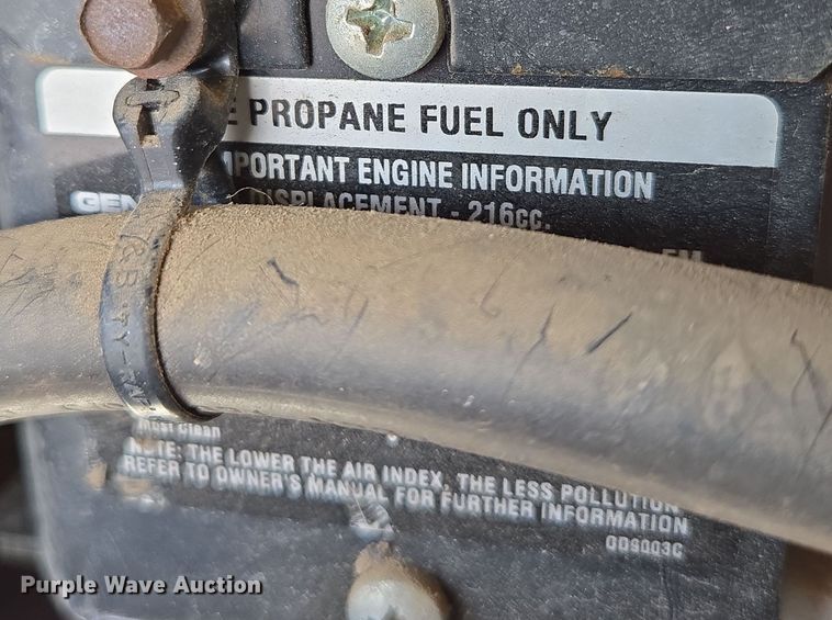 image for item EN3559 2001 Titan Trailer Mfg. Inc. horse trailer