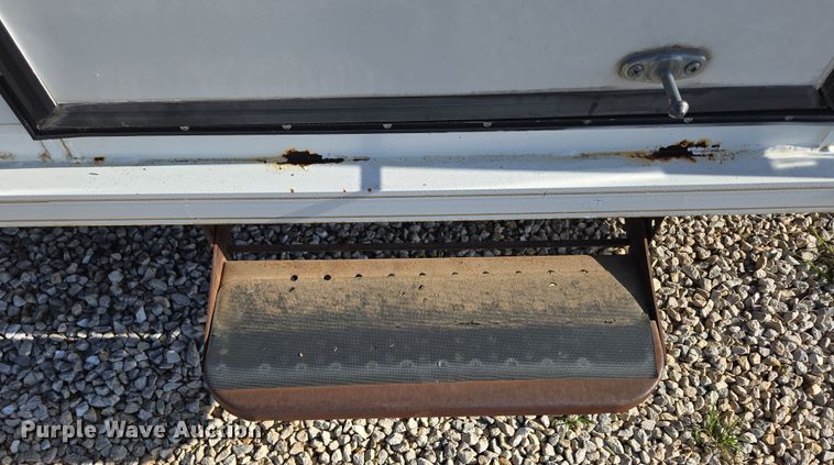 image for item EN3559 2001 Titan Trailer Mfg. Inc. horse trailer