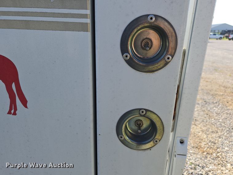 image for item EN3559 2001 Titan Trailer Mfg. Inc. horse trailer