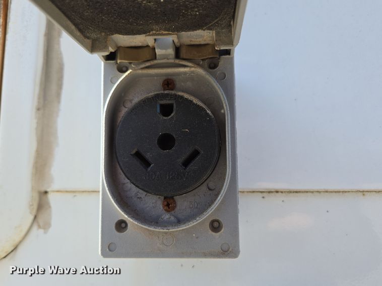 image for item EN3559 2001 Titan Trailer Mfg. Inc. horse trailer