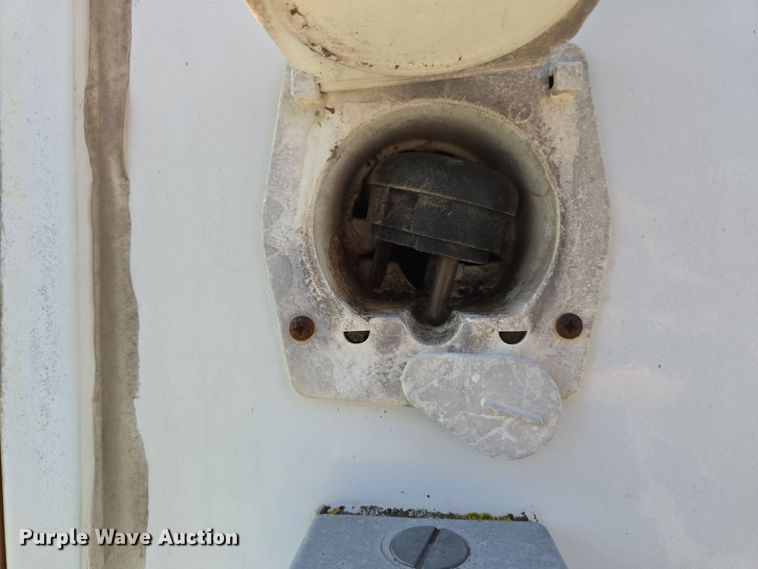 image for item EN3559 2001 Titan Trailer Mfg. Inc. horse trailer