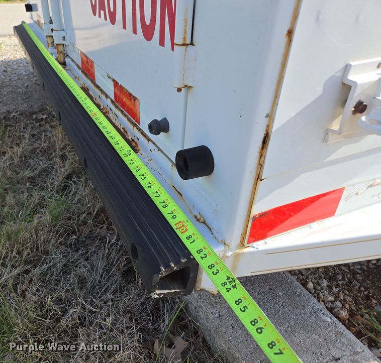 image for item EN3559 2001 Titan Trailer Mfg. Inc. horse trailer