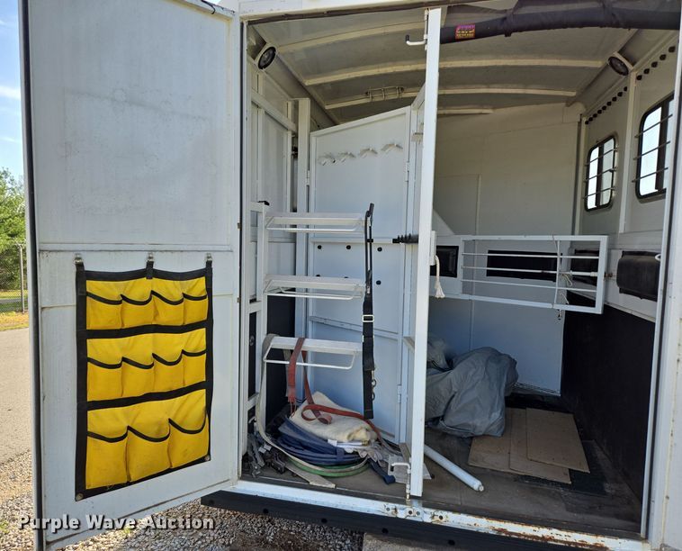 image for item EN3559 2001 Titan Trailer Mfg. Inc. horse trailer