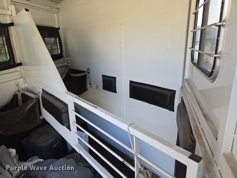 image for item EN3559 2001 Titan Trailer Mfg. Inc. horse trailer