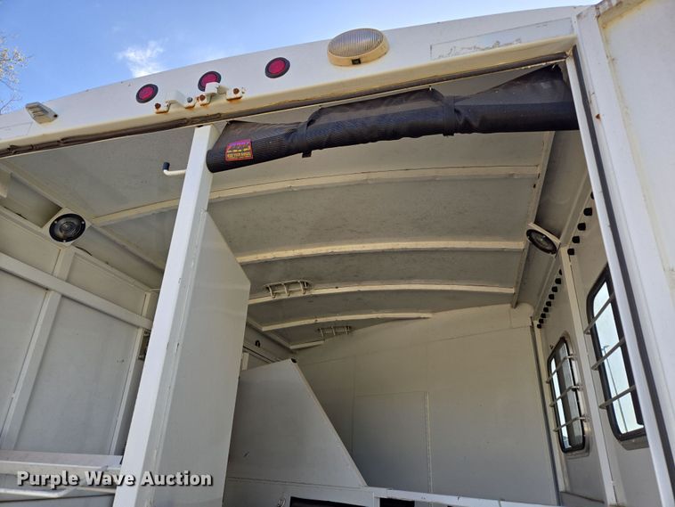 image for item EN3559 2001 Titan Trailer Mfg. Inc. horse trailer
