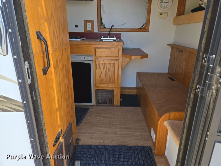 image for item EN3559 2001 Titan Trailer Mfg. Inc. horse trailer