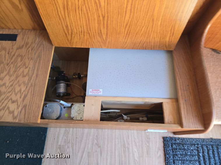 image for item EN3559 2001 Titan Trailer Mfg. Inc. horse trailer