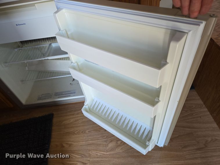 image for item EN3559 2001 Titan Trailer Mfg. Inc. horse trailer