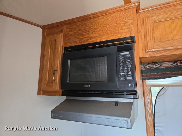 image for item EN3559 2001 Titan Trailer Mfg. Inc. horse trailer