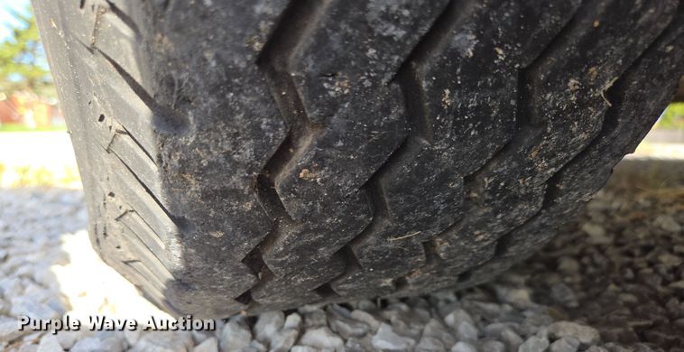 image for item EN3559 2001 Titan Trailer Mfg. Inc. horse trailer