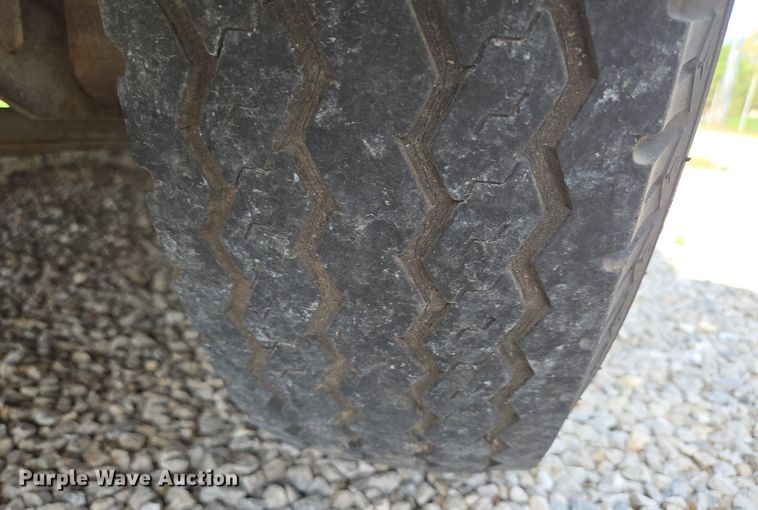 image for item EN3559 2001 Titan Trailer Mfg. Inc. horse trailer