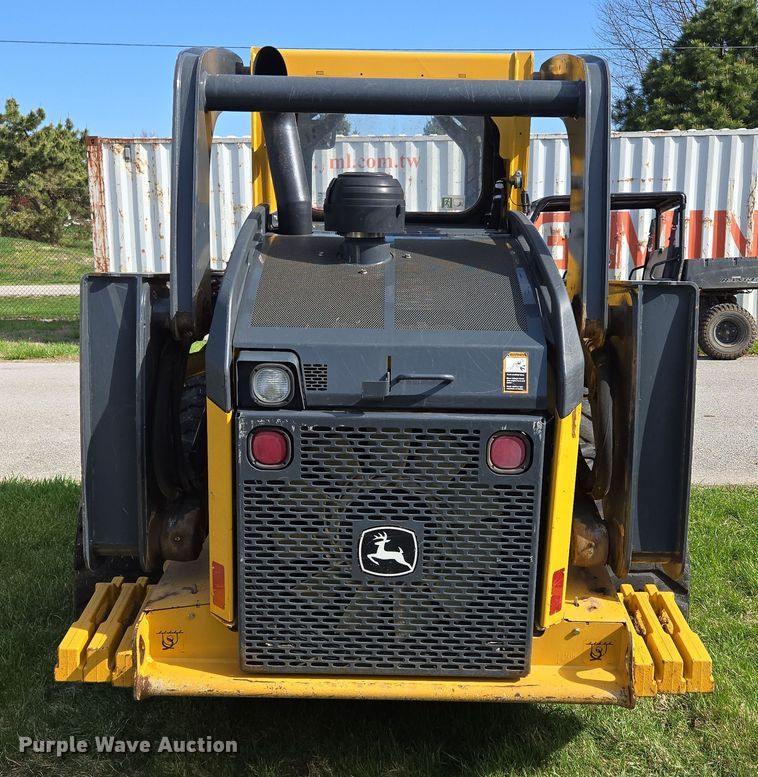 image for item EN3614 2014 John Deere 332E skid steer loader