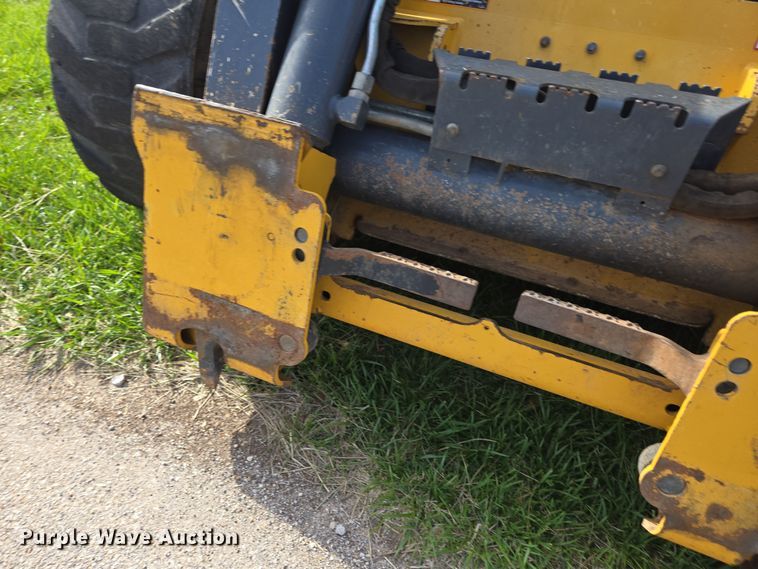 image for item EN3614 2014 John Deere 332E skid steer loader