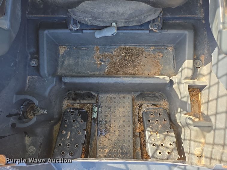 image for item EN3614 2014 John Deere 332E skid steer loader