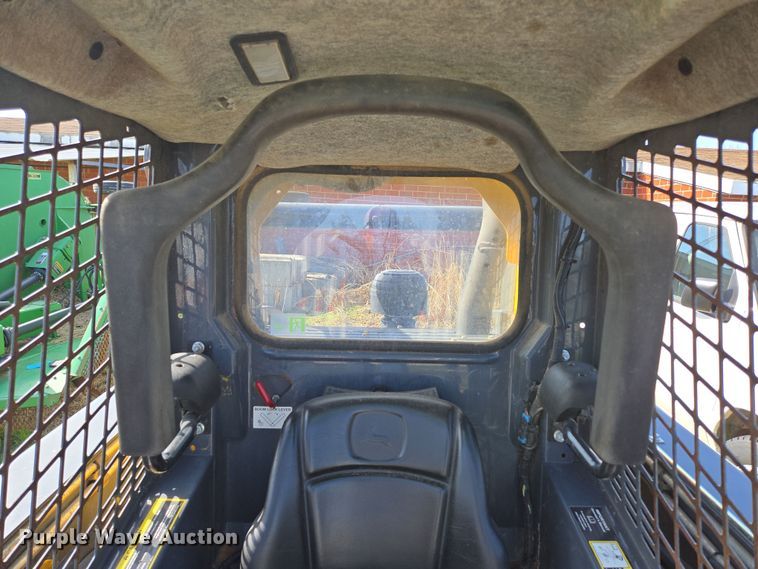 image for item EN3614 2014 John Deere 332E skid steer loader