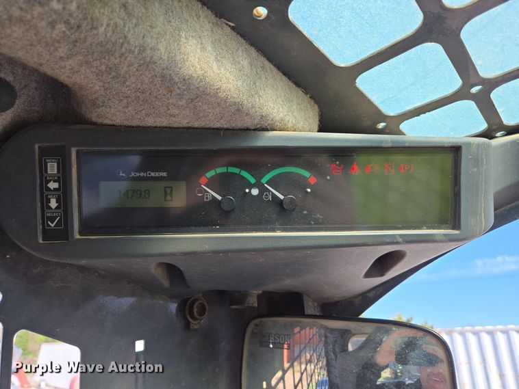 image for item EN3614 2014 John Deere 332E skid steer loader