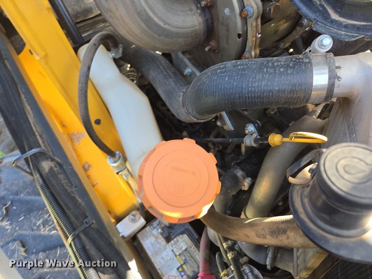 image for item EN3614 2014 John Deere 332E skid steer loader