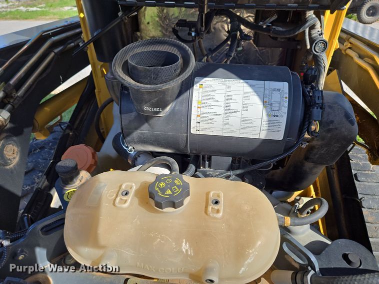 image for item EN3614 2014 John Deere 332E skid steer loader