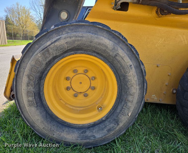 image for item EN3614 2014 John Deere 332E skid steer loader