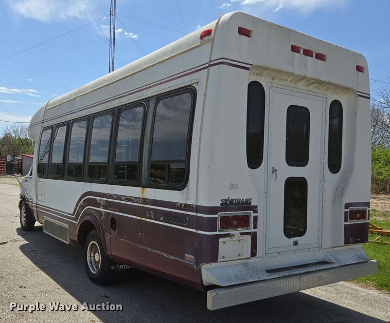 image for item EN3617 1994 Ford E350 shuttle bus
