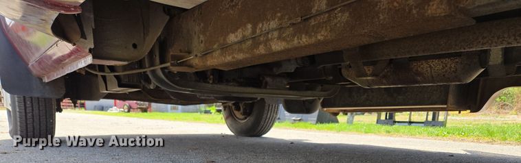 image for item EN3617 1994 Ford E350 shuttle bus