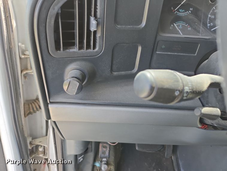 image for item EN3617 1994 Ford E350 shuttle bus