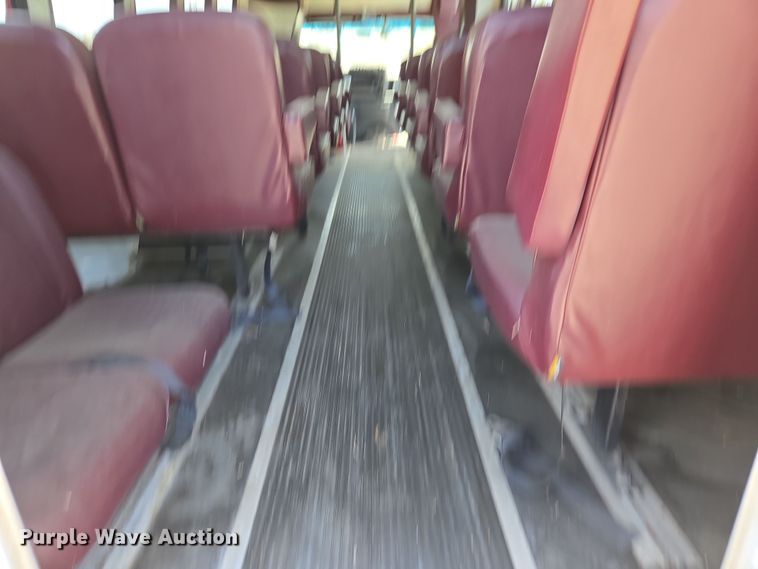 image for item EN3617 1994 Ford E350 shuttle bus