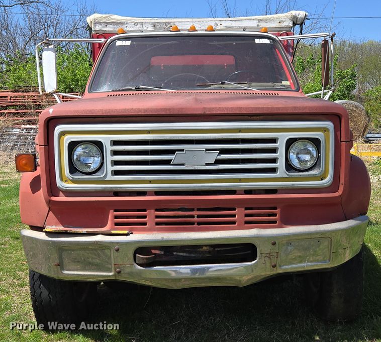 image for item EN3618 1982 Chevrolet 70 applicator truck