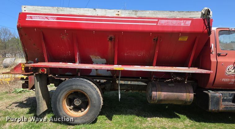 image for item EN3618 1982 Chevrolet 70 applicator truck