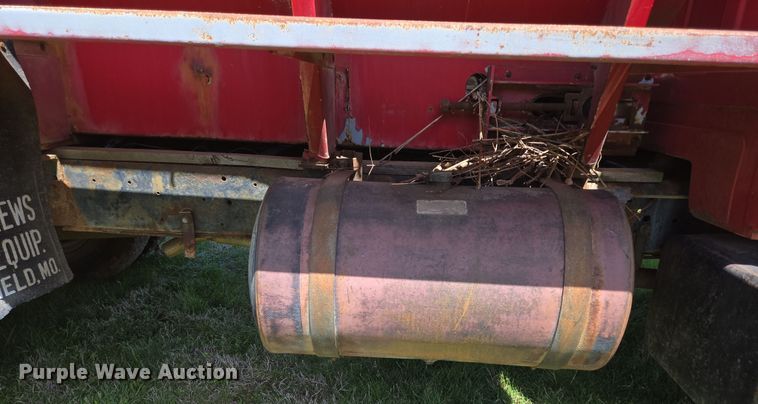 image for item EN3618 1982 Chevrolet 70 applicator truck