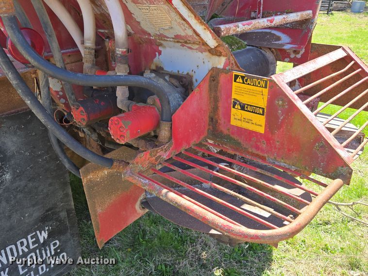 image for item EN3618 1982 Chevrolet 70 applicator truck