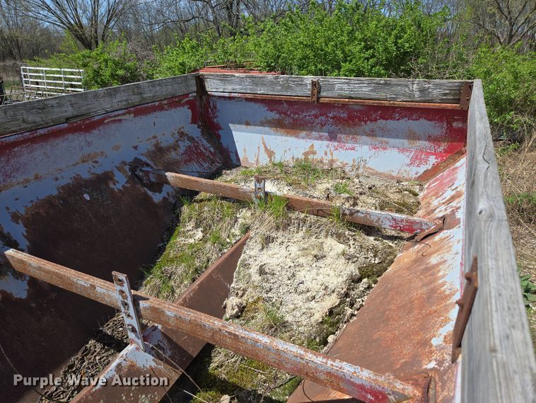 image for item EN3618 1982 Chevrolet 70 applicator truck