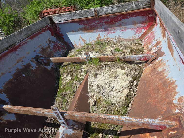 image for item EN3618 1982 Chevrolet 70 applicator truck