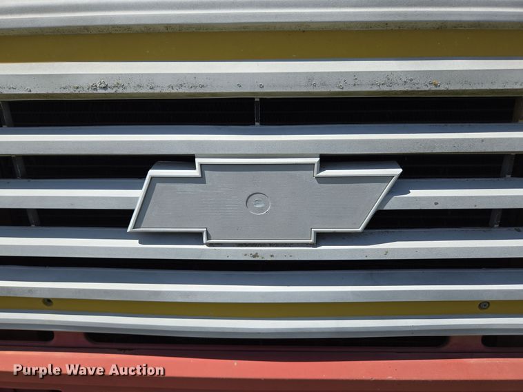 image for item EN3618 1982 Chevrolet 70 applicator truck